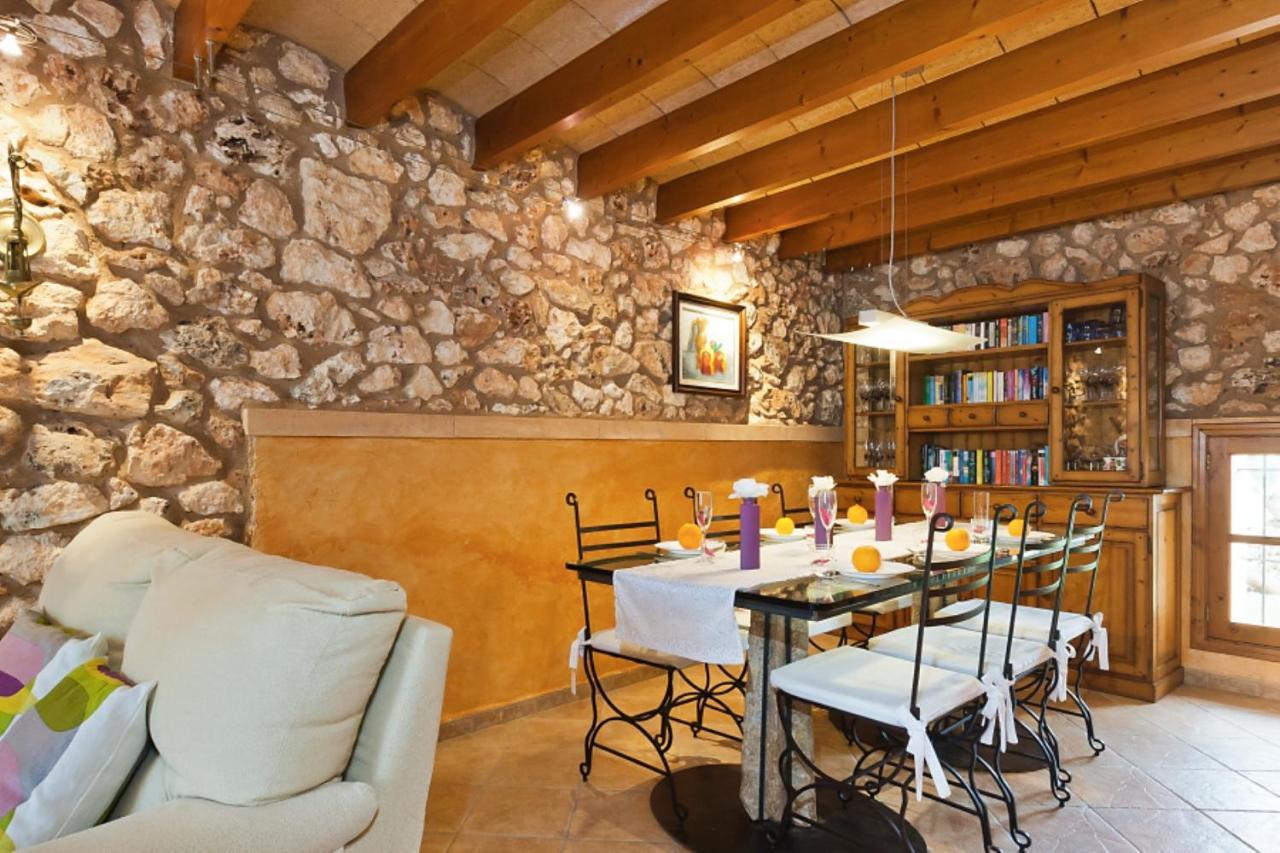 Ferienhaus Finca Can Fonoll Llubí